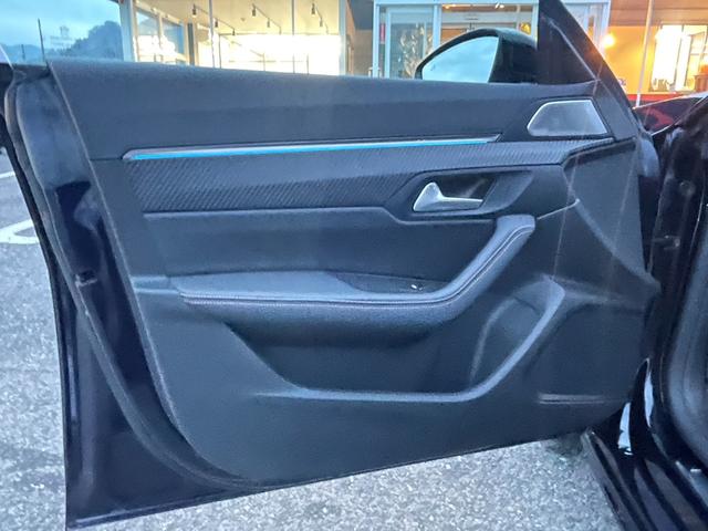 508 GT ブルーHDi アクティブセーフティブレーキ アクティブクルーズコントロール レーンポジショニングアシスト フルLEDライト ハンズフリー電動リアゲート FOCALサウンド 8WAY電動シート&ヒーター 純正ナビ(31枚目)