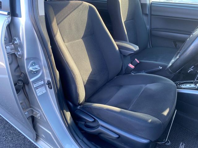 カローラフィールダー ハイブリッドG ハイブリッド ETC ワンオーナー スマートキー nanoe空気清浄 クルーズコントロール オートLEDライト オートハイビーム レーンキープアシスト プリクラッシュセーフティ ECO・EVモード(9枚目)