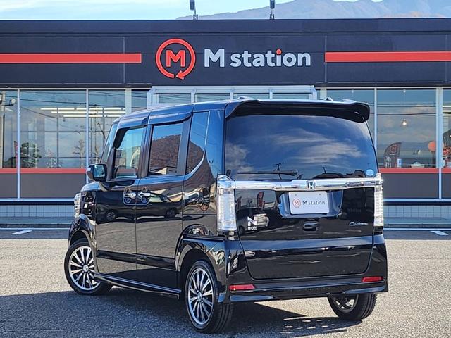 Ｎ－ＢＯＸカスタム Ｇ　ターボＳＳパッケージ　両側電動スライドドア　ターボ　バックカメラ　ＥＴＣ　社外ナビ　フルセグ　アイドリングストップ　横滑り防止装置　クルコン　プッシュスタート　スマートキー　純正アルミ（9枚目）