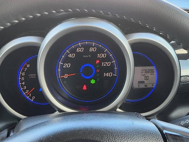 Ｎ－ＢＯＸカスタム Ｇ　ターボＳＳパッケージ　両側電動スライドドア　ターボ　バックカメラ　ＥＴＣ　社外ナビ　フルセグ　アイドリングストップ　横滑り防止装置　クルコン　プッシュスタート　スマートキー　純正アルミ（14枚目）