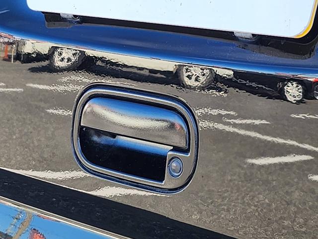 Ｎ－ＢＯＸカスタム Ｇ　ターボＳＳパッケージ　両側電動スライドドア　ターボ　バックカメラ　ＥＴＣ　社外ナビ　フルセグ　アイドリングストップ　横滑り防止装置　クルコン　プッシュスタート　スマートキー　純正アルミ（33枚目）