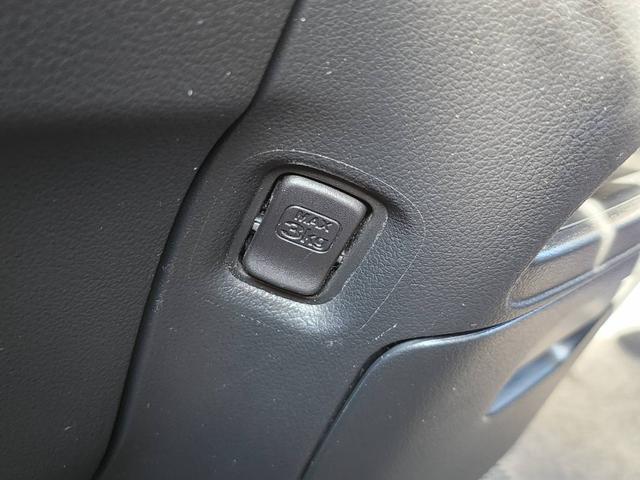 Ｎ－ＢＯＸカスタム Ｇ　ターボＳＳパッケージ　両側電動スライドドア　ターボ　バックカメラ　ＥＴＣ　社外ナビ　フルセグ　アイドリングストップ　横滑り防止装置　クルコン　プッシュスタート　スマートキー　純正アルミ（38枚目）