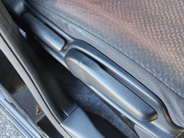 Ｎ－ＢＯＸカスタム Ｇ　ターボＳＳパッケージ　両側電動スライドドア　ターボ　バックカメラ　ＥＴＣ　社外ナビ　フルセグ　アイドリングストップ　横滑り防止装置　クルコン　プッシュスタート　スマートキー　純正アルミ（42枚目）