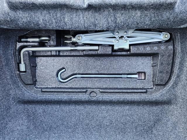 Ｎ－ＯＮＥ ツアラー・Ｌパッケージ　４ＷＤ　パナソニックメモリーナビ　フルセグ　Ｂｌｕｅｔｏｏｔｈ　スマートキー　プッシュスタート　アイドリングストップ　横滑り防止装置　盗難防止装置　純正１４ＡＷ　パドルシフト　クルーズコントロール（55枚目）