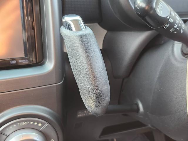 ムーヴコンテ X リミテッド 4WD ワンオーナー ケンウッドメモリーナビ バックカメラ スマートキー エコアイドル オートエアコン 電動格納ミラー(17枚目)