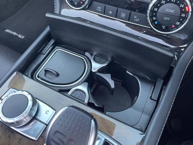 ＳＬ ＳＬ３５０ブルーエフィシェンシー　ＡＭＧスポーツパッケージ　マジックスカイルーフ　ＨＤＤナビ＆バックカメラ　本革シート　レーダーセーフティＰＫＧ　パークトロニック　キーレスＧＯ　ＡＭＧスタイリングＰＫＧ　　ブラインドスポット（26枚目）
