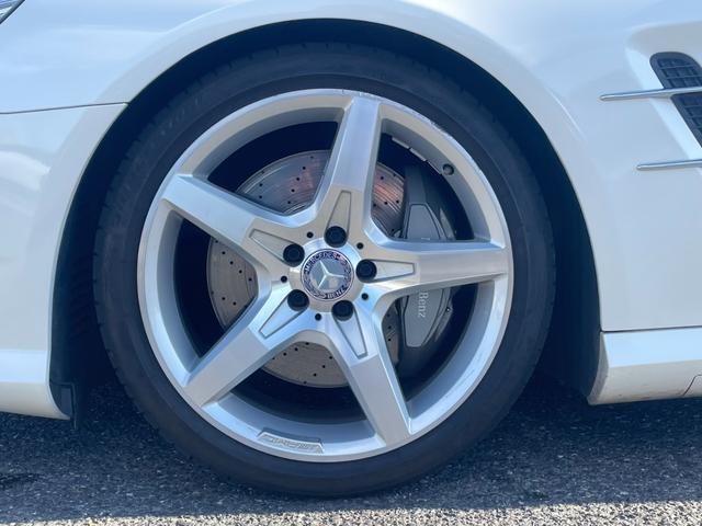 ＳＬ ＳＬ３５０ブルーエフィシェンシー　ＡＭＧスポーツパッケージ　マジックスカイルーフ　ＨＤＤナビ＆バックカメラ　本革シート　レーダーセーフティＰＫＧ　パークトロニック　キーレスＧＯ　ＡＭＧスタイリングＰＫＧ　　ブラインドスポット（61枚目）