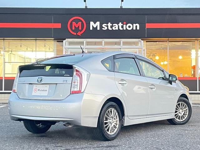 プリウス Ｓ　純正メモリーナビ　バックカメラ　地デジ　Ｂｌｕｅｔｏｏｔｈ接続　ビルトインＥＴ　ＨＩＤライト　スマートキー　社外１５アルミ　ウィンカーミラー（2枚目）