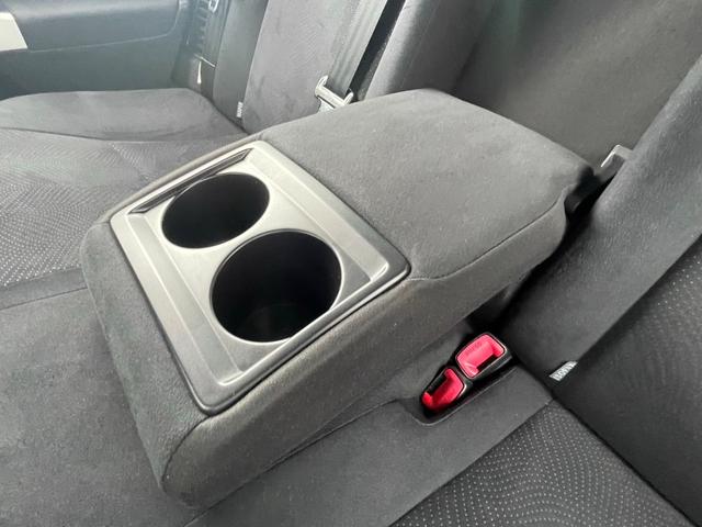 プリウス Ｓ　純正メモリーナビ　バックカメラ　地デジ　Ｂｌｕｅｔｏｏｔｈ接続　ビルトインＥＴ　ＨＩＤライト　スマートキー　社外１５アルミ　ウィンカーミラー（14枚目）