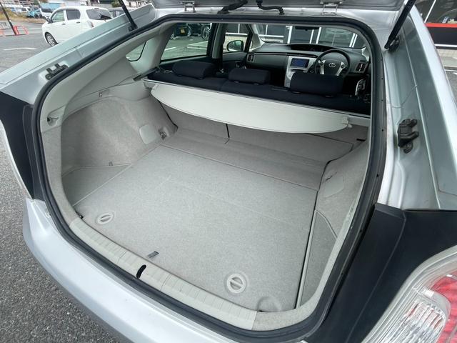 プリウス Ｓ　純正メモリーナビ　バックカメラ　地デジ　Ｂｌｕｅｔｏｏｔｈ接続　ビルトインＥＴ　ＨＩＤライト　スマートキー　社外１５アルミ　ウィンカーミラー（39枚目）