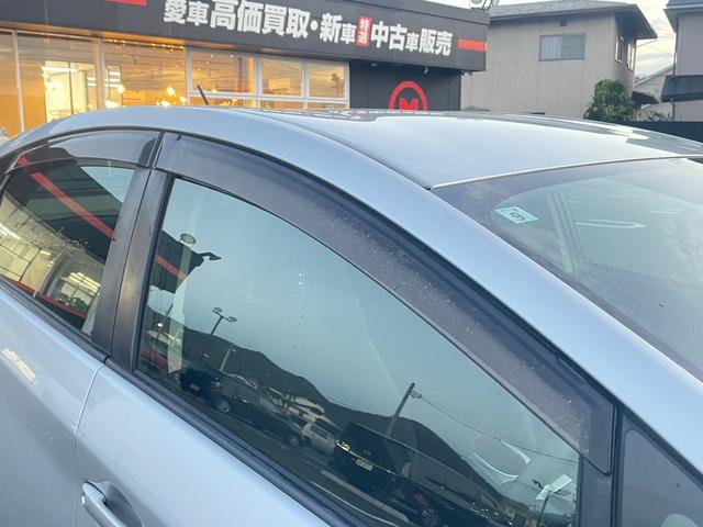 プリウス Ｓ　純正メモリーナビ　バックカメラ　地デジ　Ｂｌｕｅｔｏｏｔｈ接続　ビルトインＥＴ　ＨＩＤライト　スマートキー　社外１５アルミ　ウィンカーミラー（44枚目）