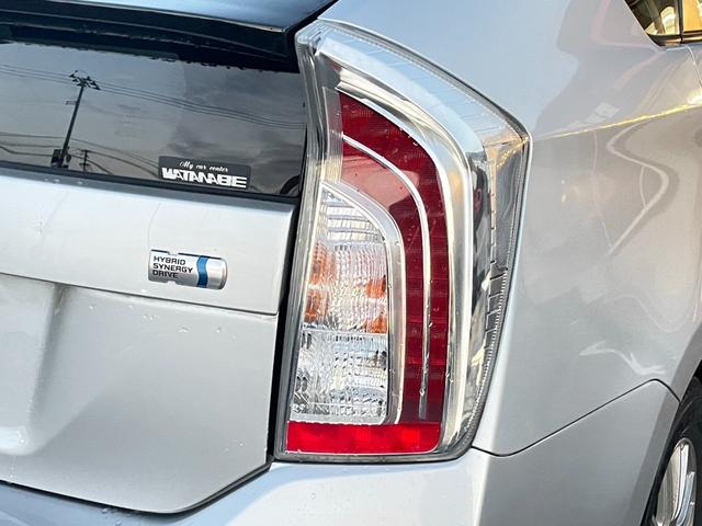 プリウス Ｓ　純正メモリーナビ　バックカメラ　地デジ　Ｂｌｕｅｔｏｏｔｈ接続　ビルトインＥＴ　ＨＩＤライト　スマートキー　社外１５アルミ　ウィンカーミラー（46枚目）