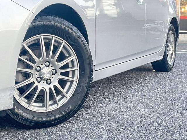 プリウス Ｓ　純正メモリーナビ　バックカメラ　地デジ　Ｂｌｕｅｔｏｏｔｈ接続　ビルトインＥＴ　ＨＩＤライト　スマートキー　社外１５アルミ　ウィンカーミラー（52枚目）