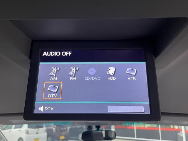 ヴェルファイア ３．５ＺプラチナセレクションＩＩタイプゴルドＩＩ　４ＷＤ　純正ＨＤＤナビ　後席モニター　両側パワースライド＆電動リアゲート　ＲＳ－Ｒ車高調　純正１８ＡＷ　スマートキー　パーキングアシスト　フロント＆サイドカメラ　ＥＴＣ（14枚目）