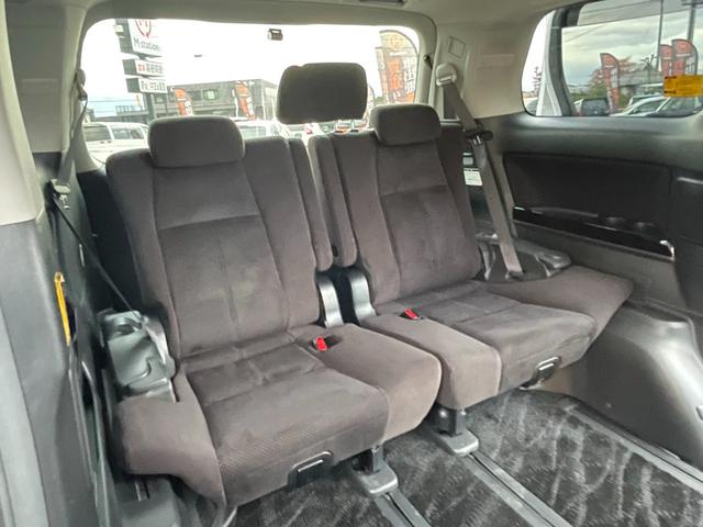 ヴェルファイア ３．５ＺプラチナセレクションＩＩタイプゴルドＩＩ　４ＷＤ　純正ＨＤＤナビ　後席モニター　両側パワースライド＆電動リアゲート　ＲＳ－Ｒ車高調　純正１８ＡＷ　スマートキー　パーキングアシスト　フロント＆サイドカメラ　ＥＴＣ（17枚目）