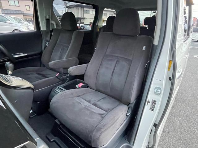 ヴェルファイア ３．５ＺプラチナセレクションＩＩタイプゴルドＩＩ　４ＷＤ　純正ＨＤＤナビ　後席モニター　両側パワースライド＆電動リアゲート　ＲＳ－Ｒ車高調　純正１８ＡＷ　スマートキー　パーキングアシスト　フロント＆サイドカメラ　ＥＴＣ（18枚目）