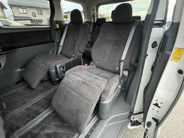 ヴェルファイア ３．５ＺプラチナセレクションＩＩタイプゴルドＩＩ　４ＷＤ　純正ＨＤＤナビ　後席モニター　両側パワースライド＆電動リアゲート　ＲＳ－Ｒ車高調　純正１８ＡＷ　スマートキー　パーキングアシスト　フロント＆サイドカメラ　ＥＴＣ（19枚目）