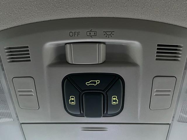ヴェルファイア ３．５ＺプラチナセレクションＩＩタイプゴルドＩＩ　４ＷＤ　純正ＨＤＤナビ　後席モニター　両側パワースライド＆電動リアゲート　ＲＳ－Ｒ車高調　純正１８ＡＷ　スマートキー　パーキングアシスト　フロント＆サイドカメラ　ＥＴＣ（26枚目）