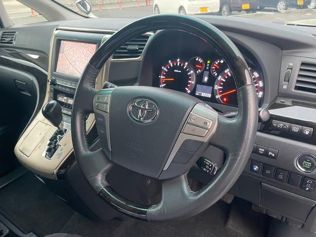 ヴェルファイア ３．５ＺプラチナセレクションＩＩタイプゴルドＩＩ　４ＷＤ　純正ＨＤＤナビ　後席モニター　両側パワースライド＆電動リアゲート　ＲＳ－Ｒ車高調　純正１８ＡＷ　スマートキー　パーキングアシスト　フロント＆サイドカメラ　ＥＴＣ（31枚目）