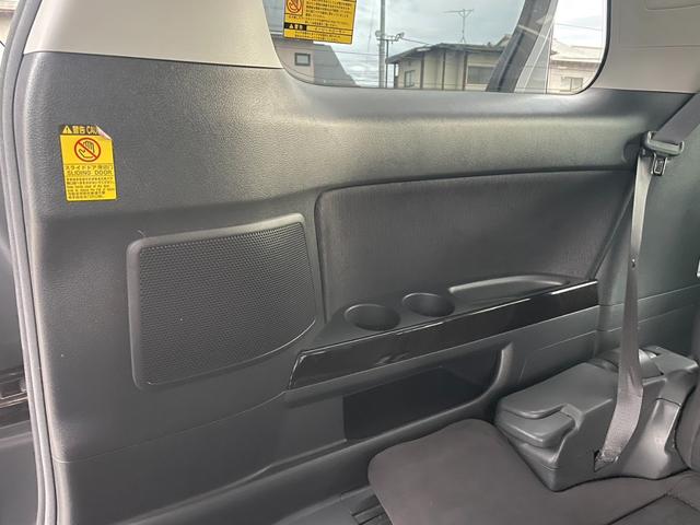 ヴェルファイア ３．５ＺプラチナセレクションＩＩタイプゴルドＩＩ　４ＷＤ　純正ＨＤＤナビ　後席モニター　両側パワースライド＆電動リアゲート　ＲＳ－Ｒ車高調　純正１８ＡＷ　スマートキー　パーキングアシスト　フロント＆サイドカメラ　ＥＴＣ（33枚目）