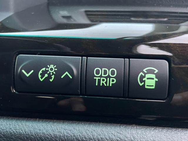 ヴェルファイア ３．５ＺプラチナセレクションＩＩタイプゴルドＩＩ　４ＷＤ　純正ＨＤＤナビ　後席モニター　両側パワースライド＆電動リアゲート　ＲＳ－Ｒ車高調　純正１８ＡＷ　スマートキー　パーキングアシスト　フロント＆サイドカメラ　ＥＴＣ（34枚目）