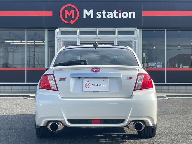 インプレッサ ＷＲＸ　ＳＴＩ　Ａライン　ｔＳ　カーボンルーフ　ｔｓ専用サス　ＳＴＩ１８アルミ　スマートキー　ＨＫＳマフラー　カロッツェリアＨＤＤナビ　バックカメラ　フレキシブルタワーバー　パドルシフト　クルーズコントロール（4枚目）