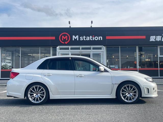 インプレッサ ＷＲＸ　ＳＴＩ　Ａライン　ｔＳ　カーボンルーフ　ｔｓ専用サス　ＳＴＩ１８アルミ　スマートキー　ＨＫＳマフラー　カロッツェリアＨＤＤナビ　バックカメラ　フレキシブルタワーバー　パドルシフト　クルーズコントロール（6枚目）