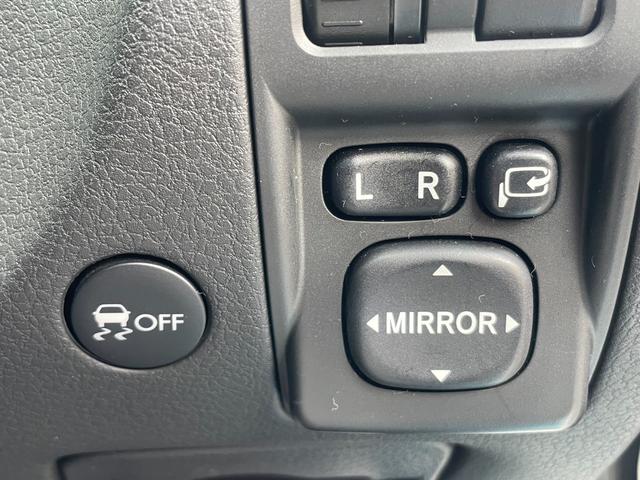 インプレッサ ＷＲＸ　ＳＴＩ　Ａライン　ｔＳ　カーボンルーフ　ｔｓ専用サス　ＳＴＩ１８アルミ　スマートキー　ＨＫＳマフラー　カロッツェリアＨＤＤナビ　バックカメラ　フレキシブルタワーバー　パドルシフト　クルーズコントロール（38枚目）