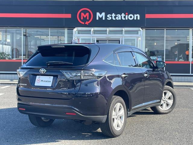 ハリアー エレガンス 4WD レーダークルーズ 衝突被害軽減ブレーキ パナソニックメモリーナビ バックカメラ LEDライト インテリジェントクリアランスソナー ヒルスタートアシスト 運転席パワーシート 純正17AW(2枚目)