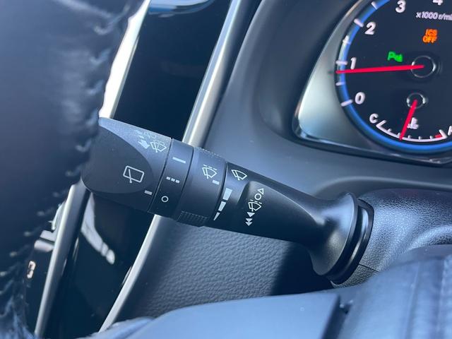 ハリアー エレガンス 4WD レーダークルーズ 衝突被害軽減ブレーキ パナソニックメモリーナビ バックカメラ LEDライト インテリジェントクリアランスソナー ヒルスタートアシスト 運転席パワーシート 純正17AW(21枚目)