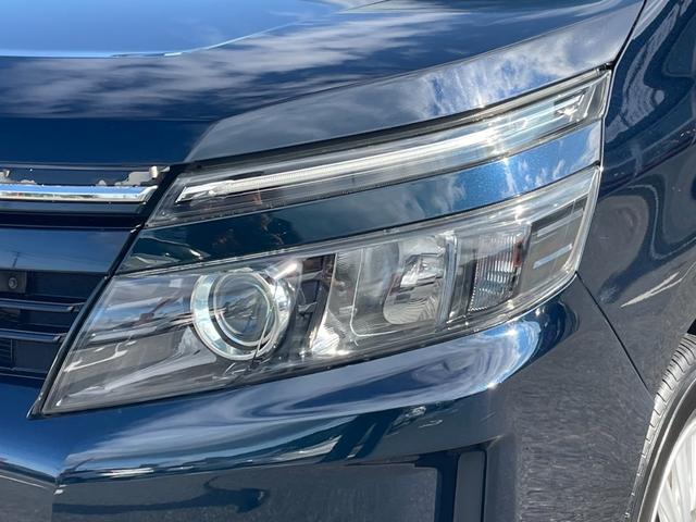 ヴォクシー ハイブリッドＶ　ワンオーナー　純正９型メモリーナビ　バックカメラ　パワースライドドア　ＬＥＤライト　スマートキー　クルーズコントロール　シートヒーター　純正１５アルミ　フルセグ　Ｂｌｕｅｔｏｏｔｈ（42枚目）
