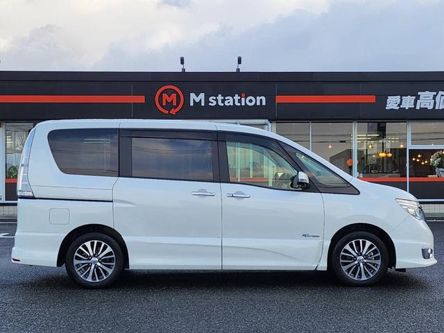 セレナ ハイウェイスター　Ｖセレクション＋セーフティ　ＳＨＶ　セーフティーサポート　エコアイドリング　横滑り防止装置　バックカメラ　両側電動スライドドア　ステアリングリモコン　デジタルインナーミラー　純正ナビ　純正アルミ　ＥＴＣ　前方カメラ　プッシュスタート（6枚目）