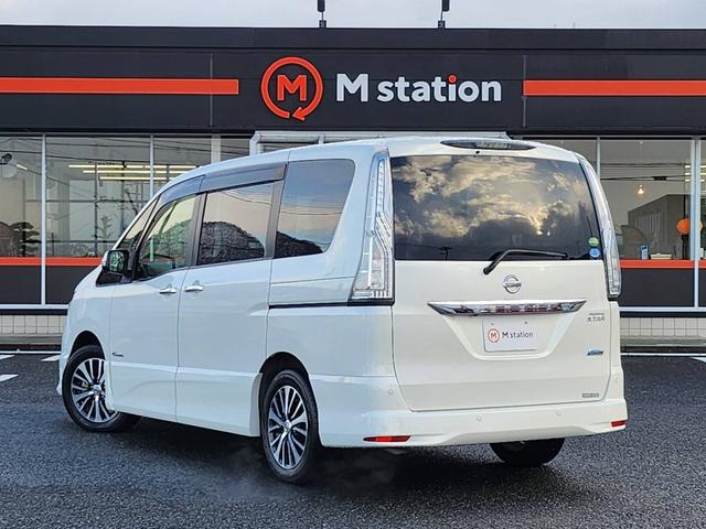 セレナ ハイウェイスター　Ｖセレクション＋セーフティ　ＳＨＶ　セーフティーサポート　エコアイドリング　横滑り防止装置　バックカメラ　両側電動スライドドア　ステアリングリモコン　デジタルインナーミラー　純正ナビ　純正アルミ　ＥＴＣ　前方カメラ　プッシュスタート（9枚目）