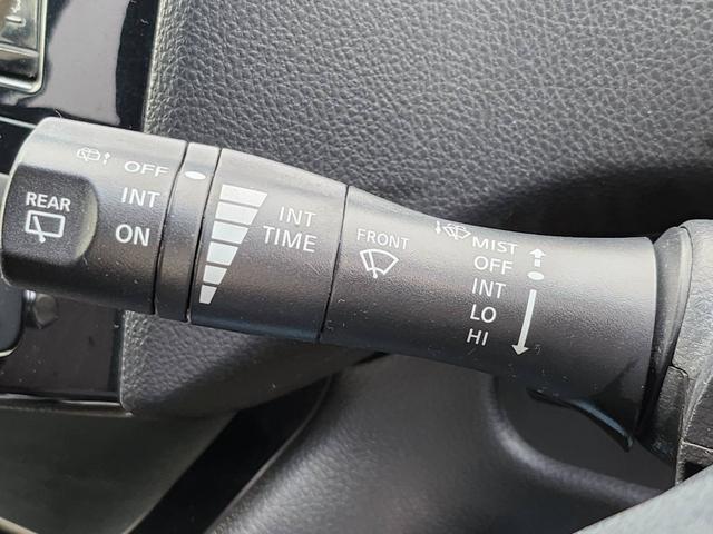 セレナ ハイウェイスター　Ｖセレクション＋セーフティ　ＳＨＶ　セーフティーサポート　エコアイドリング　横滑り防止装置　バックカメラ　両側電動スライドドア　ステアリングリモコン　デジタルインナーミラー　純正ナビ　純正アルミ　ＥＴＣ　前方カメラ　プッシュスタート（13枚目）