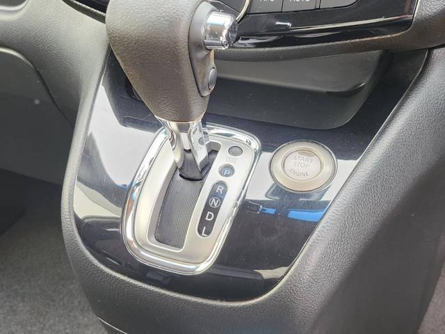 セレナ ハイウェイスター　Ｖセレクション＋セーフティ　ＳＨＶ　セーフティーサポート　エコアイドリング　横滑り防止装置　バックカメラ　両側電動スライドドア　ステアリングリモコン　デジタルインナーミラー　純正ナビ　純正アルミ　ＥＴＣ　前方カメラ　プッシュスタート（19枚目）