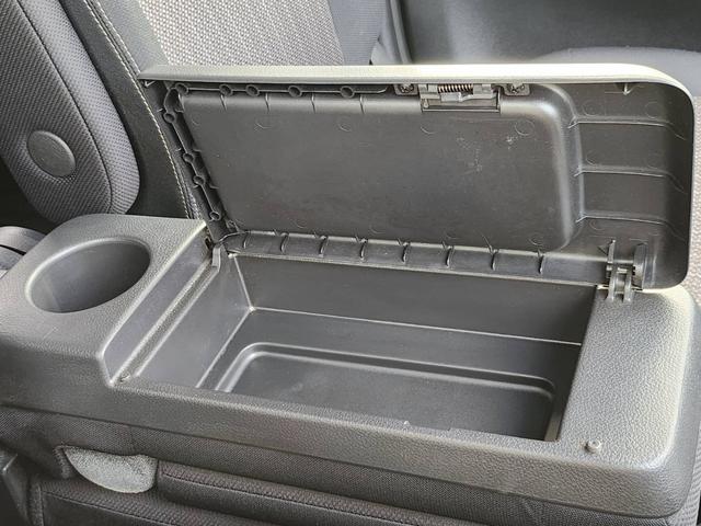 セレナ ハイウェイスター　Ｖセレクション＋セーフティ　ＳＨＶ　セーフティーサポート　エコアイドリング　横滑り防止装置　バックカメラ　両側電動スライドドア　ステアリングリモコン　デジタルインナーミラー　純正ナビ　純正アルミ　ＥＴＣ　前方カメラ　プッシュスタート（28枚目）