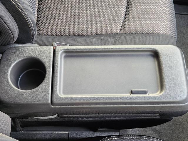 セレナ ハイウェイスター　Ｖセレクション＋セーフティ　ＳＨＶ　セーフティーサポート　エコアイドリング　横滑り防止装置　バックカメラ　両側電動スライドドア　ステアリングリモコン　デジタルインナーミラー　純正ナビ　純正アルミ　ＥＴＣ　前方カメラ　プッシュスタート（29枚目）