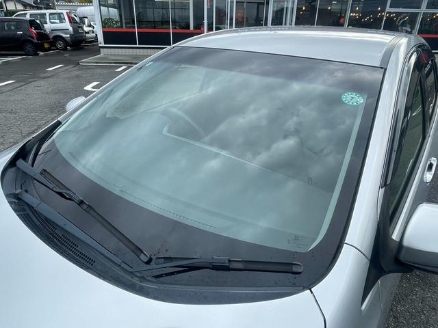 グレイス ハイブリッドLX 4WD インターナビ バックカメラ フルセグ LEDライト クルーズコントロール シートヒーター コンフォートビューPKG リモコンEGスターター VSA エマージェンシーストップシグナル(39枚目)