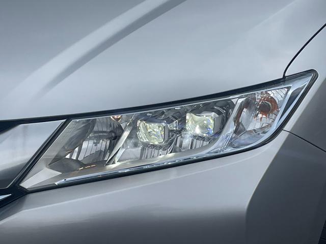 グレイス ハイブリッドLX 4WD インターナビ バックカメラ フルセグ LEDライト クルーズコントロール シートヒーター コンフォートビューPKG リモコンEGスターター VSA エマージェンシーストップシグナル(47枚目)