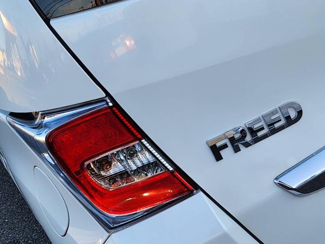 フリードハイブリッド ジャストセレクション 純正9型メモリーナビ バックカメラ Bluetooth 両側パワスラ HIDライト VSA クルーズコントロール ハーフレザーシート スマートキー コンフォートビューPKG 純正15AW ETC(40枚目)