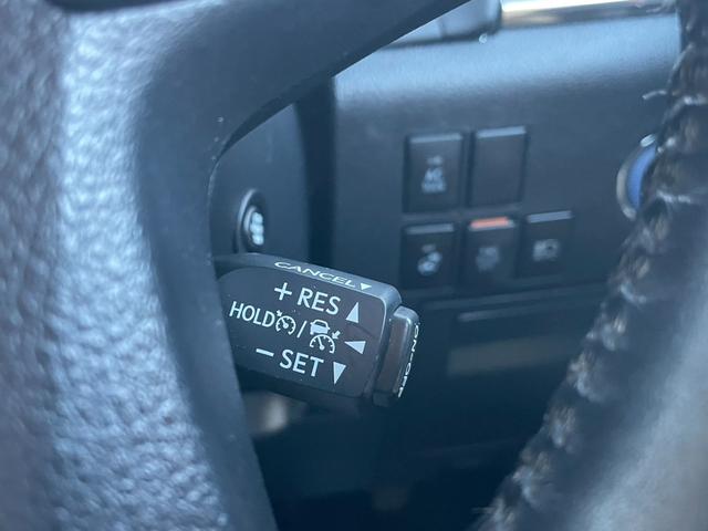 アルファードハイブリッド エグゼクティブラウンジS JBLプレミアムサウンド Wムーンルーフ 寒冷地仕様 パノラミックビューモニター TSS BSM パーキングアシスト デジタルインナーミラー エグゼクティブラウンジシート 3眼LEDライト(28枚目)