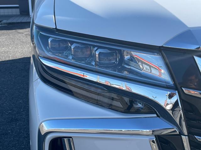 アルファードハイブリッド エグゼクティブラウンジS JBLプレミアムサウンド Wムーンルーフ 寒冷地仕様 パノラミックビューモニター TSS BSM パーキングアシスト デジタルインナーミラー エグゼクティブラウンジシート 3眼LEDライト(53枚目)