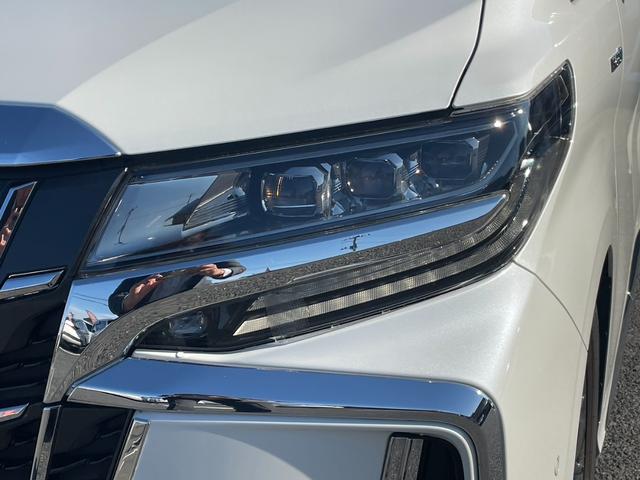 アルファードハイブリッド エグゼクティブラウンジS JBLプレミアムサウンド Wムーンルーフ 寒冷地仕様 パノラミックビューモニター TSS BSM パーキングアシスト デジタルインナーミラー エグゼクティブラウンジシート 3眼LEDライト(54枚目)