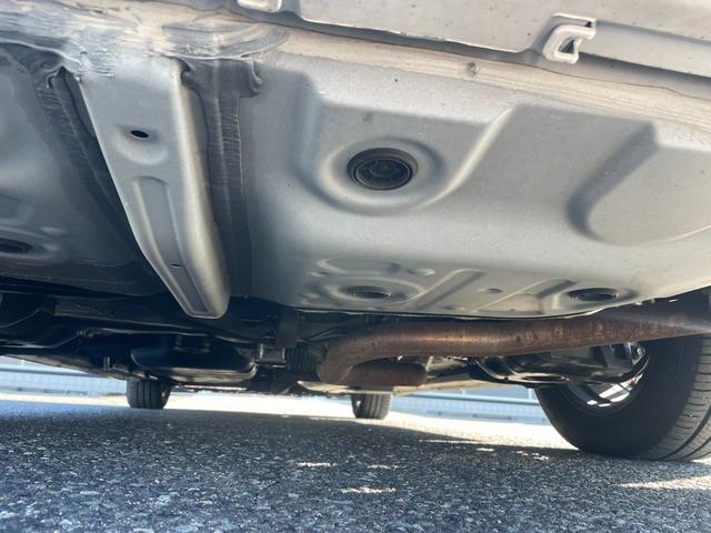 アルファードハイブリッド エグゼクティブラウンジS JBLプレミアムサウンド Wムーンルーフ 寒冷地仕様 パノラミックビューモニター TSS BSM パーキングアシスト デジタルインナーミラー エグゼクティブラウンジシート 3眼LEDライト(62枚目)