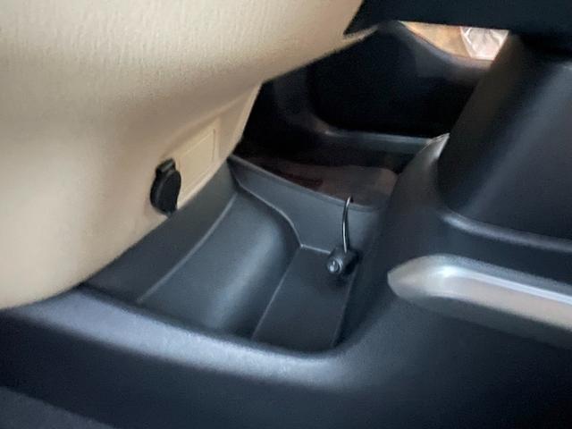 SAI S Cパッケージ 純正SDナビ バックカメラ LEDヘッドライト LEDフォグ クルーズコントロール スマートキー パワーシート 純正16アルミ フルセグ Bluetooth(28枚目)