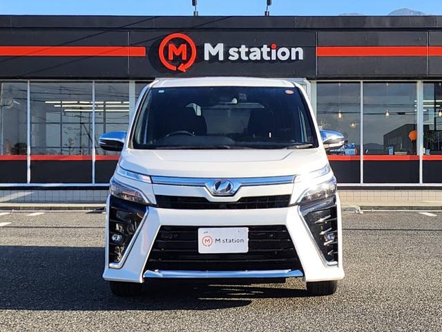 ヴォクシー ＺＳ　煌ＩＩ　ワンオーナー　ドラレコ　ＥＴＣ２．０　バックカメラ　両側電動スライドドア　Ｐセンサー　横滑り防止装置　スマートキー　プッシュスタート　純正アルミ　純正９型ナビ（3枚目）