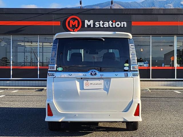 ヴォクシー ＺＳ　煌ＩＩ　ワンオーナー　ドラレコ　ＥＴＣ２．０　バックカメラ　両側電動スライドドア　Ｐセンサー　横滑り防止装置　スマートキー　プッシュスタート　純正アルミ　純正９型ナビ（8枚目）