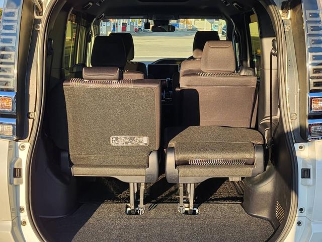 ヴォクシー ＺＳ　煌ＩＩ　ワンオーナー　ドラレコ　ＥＴＣ２．０　バックカメラ　両側電動スライドドア　Ｐセンサー　横滑り防止装置　スマートキー　プッシュスタート　純正アルミ　純正９型ナビ（55枚目）