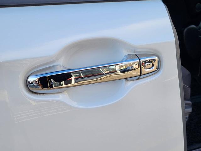 ヴォクシー ＺＳ　煌ＩＩ　ワンオーナー　ドラレコ　ＥＴＣ２．０　バックカメラ　両側電動スライドドア　Ｐセンサー　横滑り防止装置　スマートキー　プッシュスタート　純正アルミ　純正９型ナビ（62枚目）