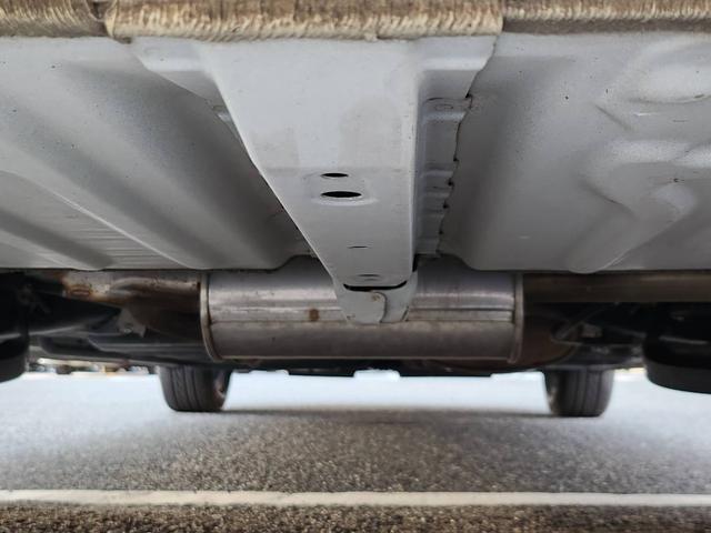 ヴォクシー ＺＳ　煌ＩＩ　ワンオーナー　ドラレコ　ＥＴＣ２．０　バックカメラ　両側電動スライドドア　Ｐセンサー　横滑り防止装置　スマートキー　プッシュスタート　純正アルミ　純正９型ナビ（78枚目）